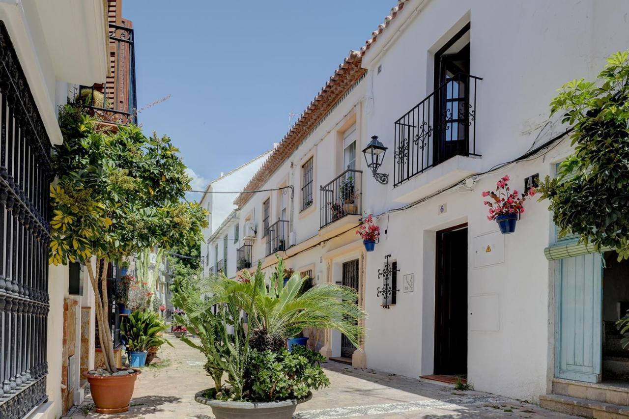 Unique Andalusian Townhouse Next To Beach Estepona Exterior photo