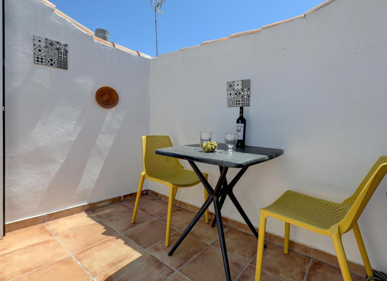 Unique Andalusian Townhouse Next To Beach Estepona Exterior photo