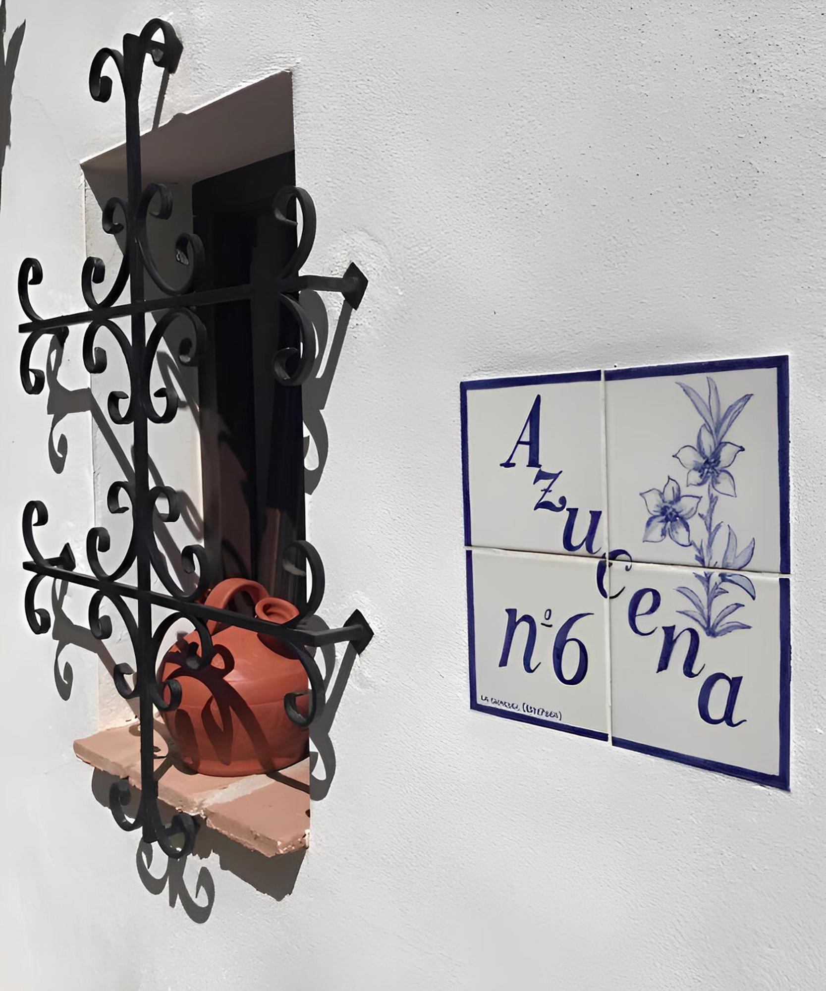 Unique Andalusian Townhouse Next To Beach Estepona Exterior photo
